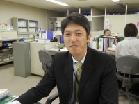 経営革新担当　竹内主事